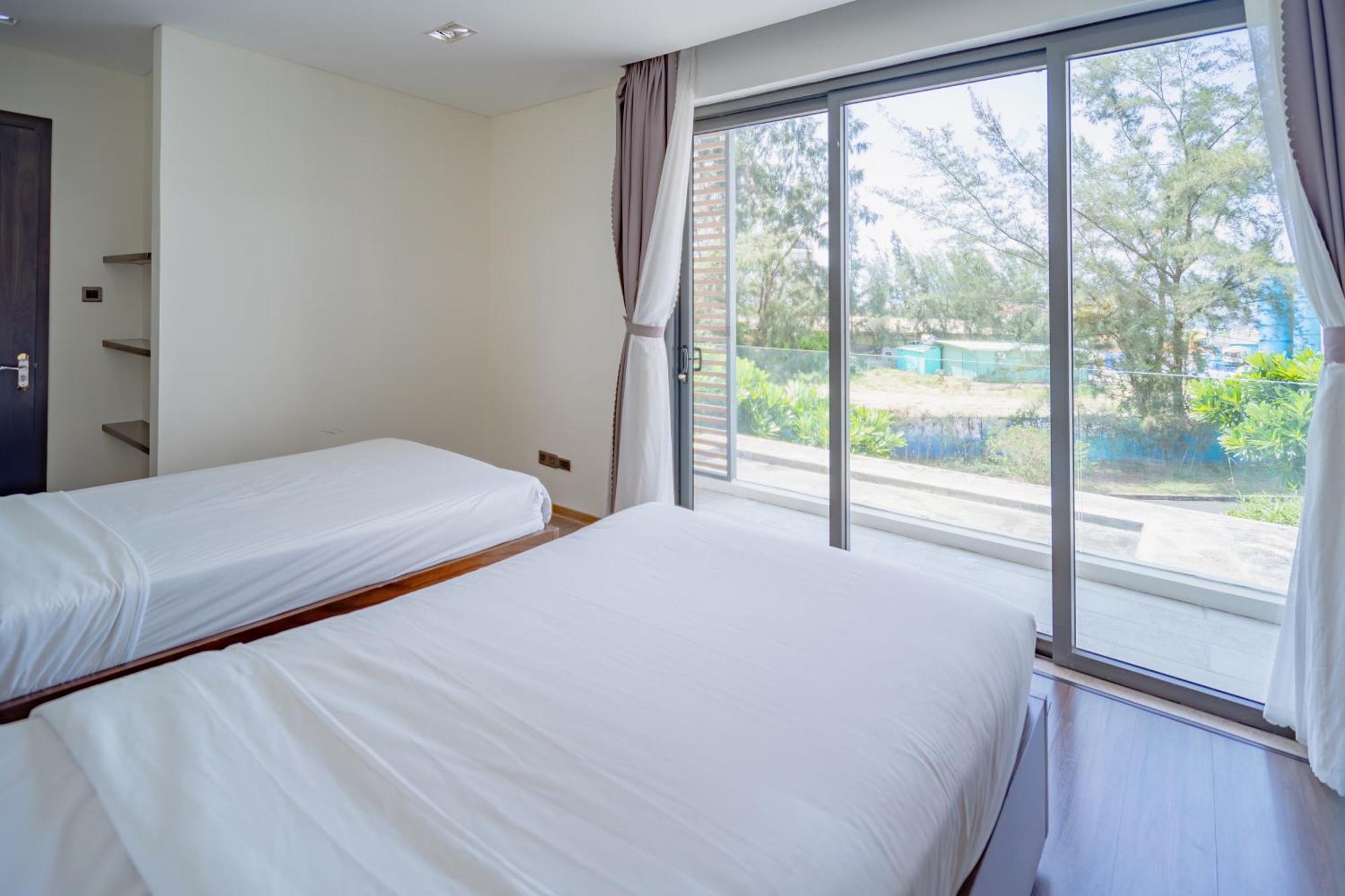 Clean & Quiet Villa - The Point Resort Дананг Екстер'єр фото