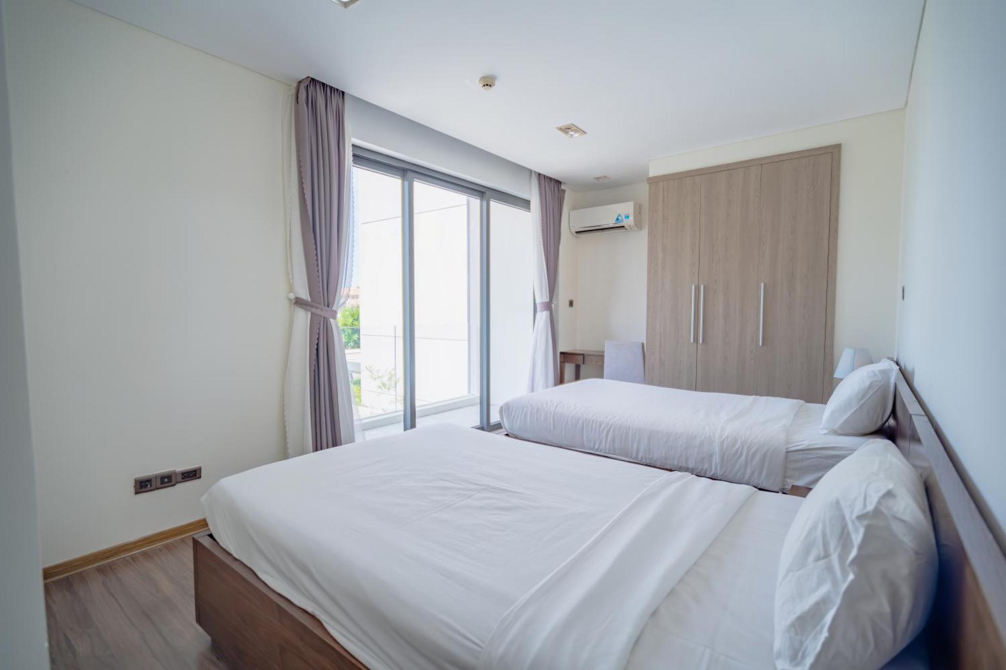 Clean & Quiet Villa - The Point Resort Дананг Екстер'єр фото